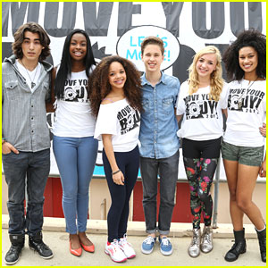Peyton List & Coco Jones: Move Your Body Flash Workout in Hollywood!